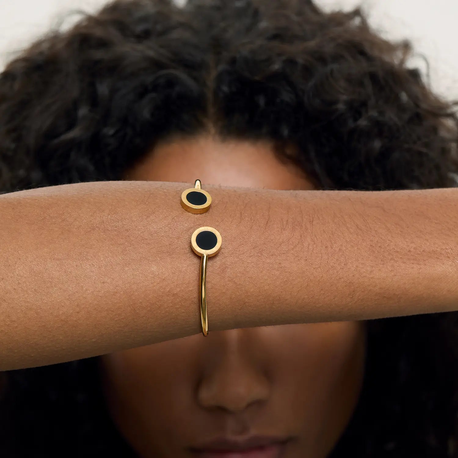 Bracelete Ônix Meia Lua