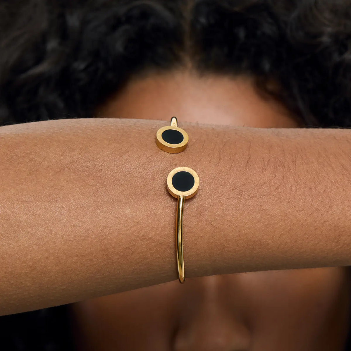 Bracelete Ônix Meia Lua