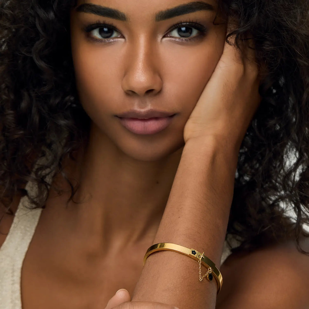Bracelete Flores com Fechadura