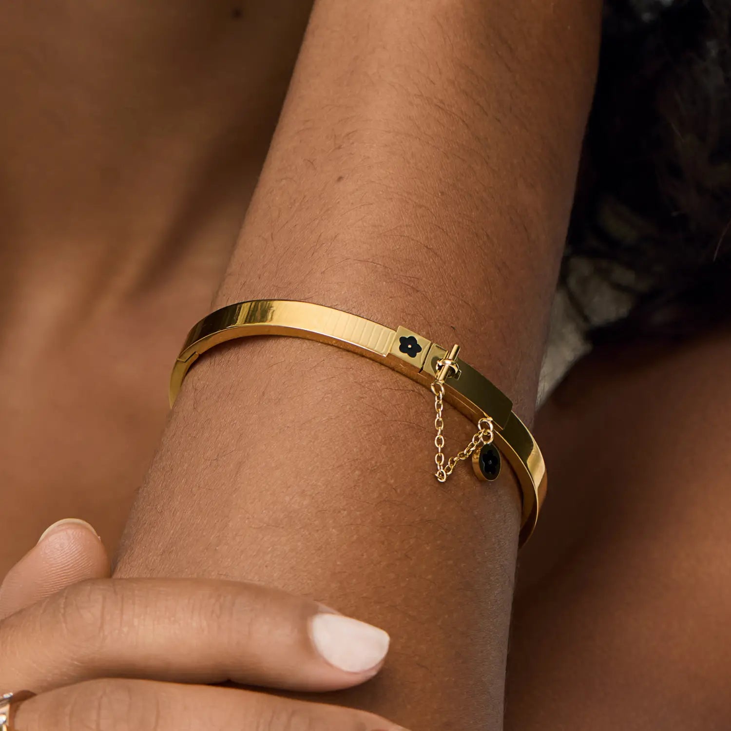 Bracelete Flores com Fechadura